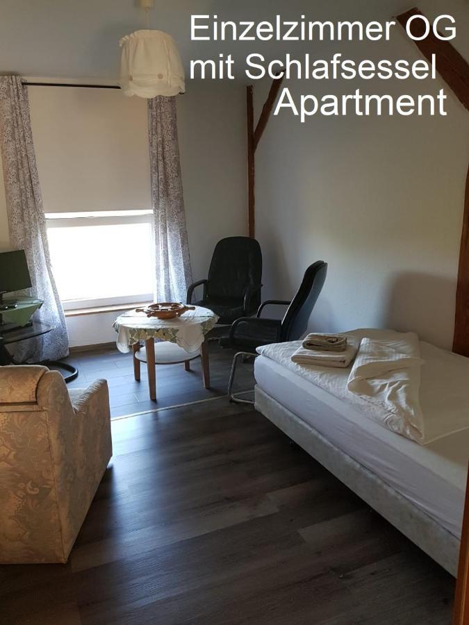 Apartment Ferien Mecklenburgische Seenplatte, Urlaub Auf Dem Gutshof *